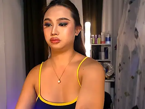 BigBrownCock Candice online show from March 3, 2026, 1:39 pm
