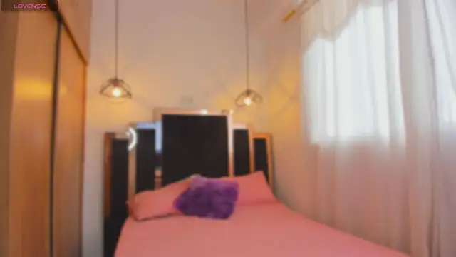 cassieestevens online show from October 30, 2025, 8:31 pm