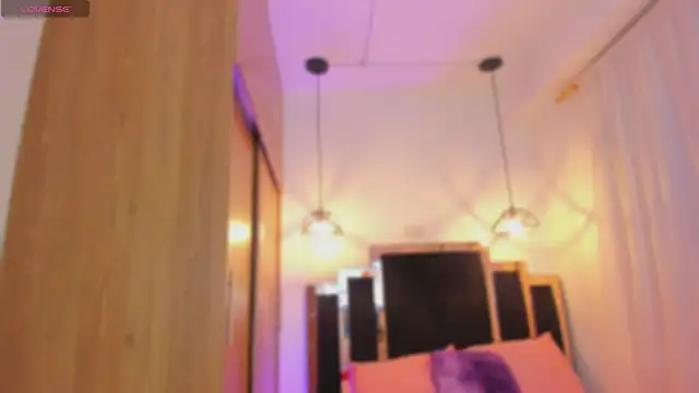 cassieestevens online show from November 12, 2025, 12:55 am