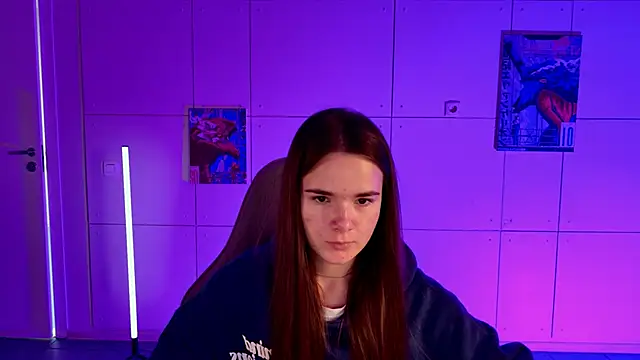 Snapshot of May_Bloom chatting on November 9, 2025, 9:18 am May Bloom online show from November 9, 2025, 9:18 am