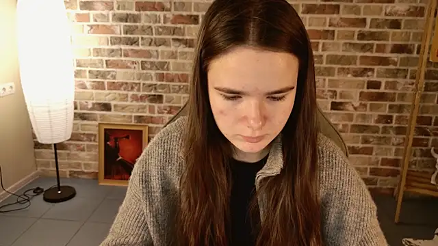 Snapshot of May_Bloom chatting on December 19, 2025, 5:14 am May Bloom online show from December 19, 2025, 5:14 am