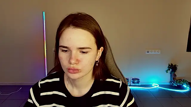 Snapshot of May_Bloom chatting on February 3, 2026, 6:40 am May Bloom online show from February 3, 2026, 6:40 am