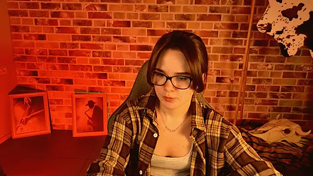 Snapshot of May_Bloom chatting on February 26, 2026, 2:49 pm May Bloom online show from February 26, 2026, 2:49 pm