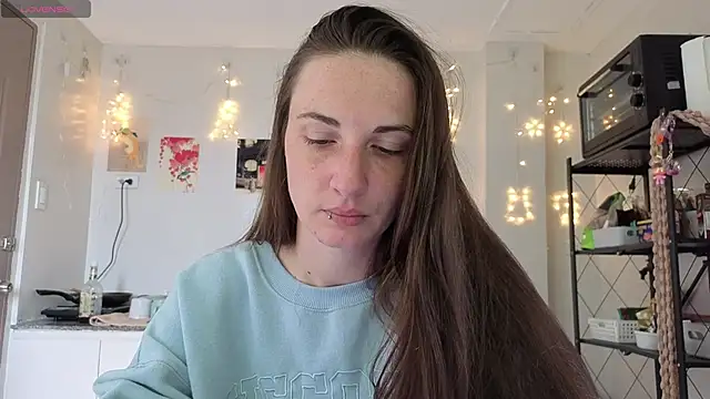 Snapshot of mistressaurora chatting on October 21, 2025, 1:06 am mistressaurora online show from October 21, 2025, 1:06 am