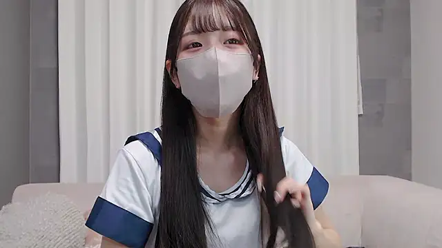 Snapshot of LOVE_MIREI_LOVE chatting on November 7, 2025, 11:32 am LOVE MIREI LOVE online show from November 7, 2025, 11:32 am