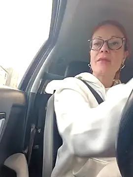 Dixie Duchess online show from November 5, 2025, 12:05 pm