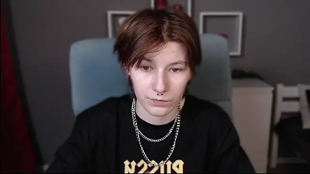 guitarandangell online show from November 15, 2025, 6:44 am