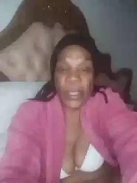 Hotcougar online show from November 18, 2025, 9:08 pm