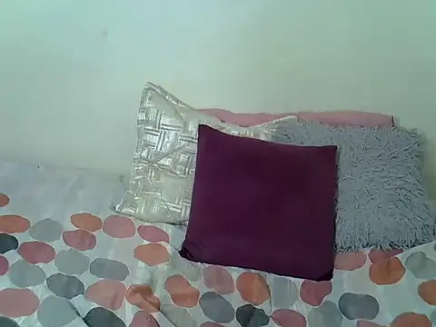 CrystalMelanin online show from December 19, 2025, 3:02 am