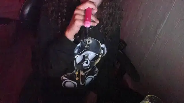 MartesBratty online show from April 17, 2026, 2:36 am