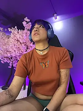 LuanEter online show from November 30, 2025, 2:21 pm