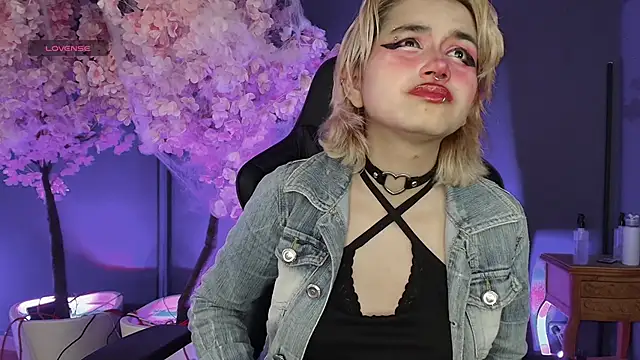 Navier   online show from October 24, 2025, 9:00 pm