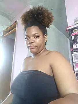 Snapshot of Kailyyhot chatting on October 28, 2025, 3:14 pm Kailyyhot online show from October 28, 2025, 3:14 pm