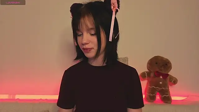 ruby dallos online show from February 17, 2026, 10:38 pm