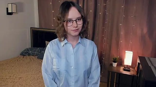 DenaDubberly online show from November 6, 2025, 8:10 pm