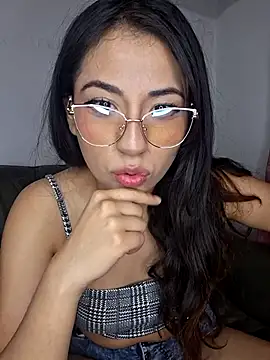 chloebrownn03 online show from November 16, 2025, 1:11 am