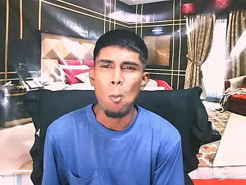 Snapshot of IndianThuggin chatting on June 17, 2026, 5:25 pm IndianThuggin online show from June 17, 2026, 5:25 pm