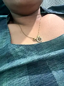 heenashai online show from November 16, 2025, 9:59 am