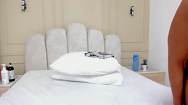 Snapshot of TAYLORMEYER1 chatting on April 6, 2026, 4:46 am TAYLORMEYER1 online show from April 6, 2026, 4:46 am