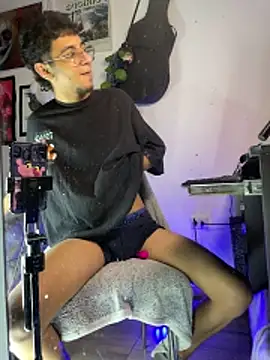 Snapshot of lukaOnline_ chatting on October 25, 2025, 3:14 am lukaOnline online show from October 25, 2025, 3:14 am