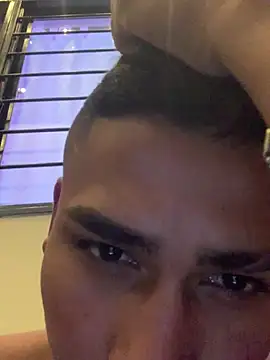 Emiliano Reyes online show from May 5, 2026, 5:59 am