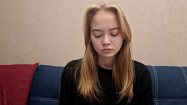 Snapshot of A_LISS_A chatting on October 22, 2025, 4:07 pm A LISS A online show from October 22, 2025, 4:07 pm