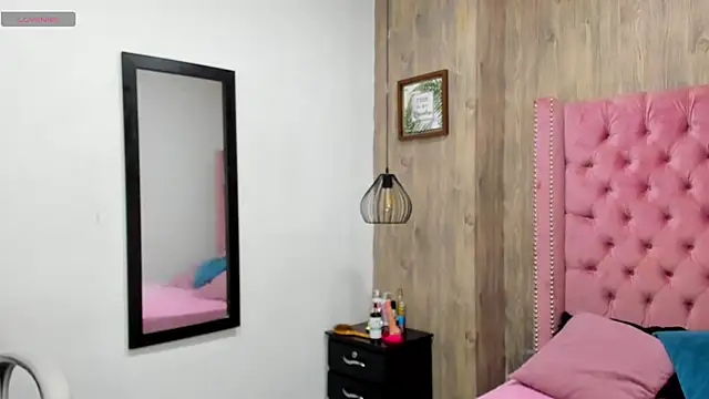 iamsheila online show from October 25, 2025, 8:36 pm