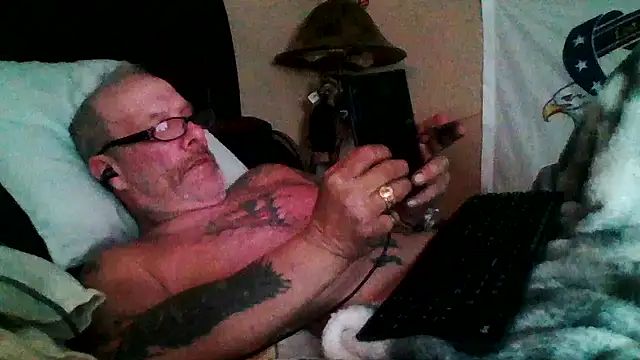 Snapshot of bigdaddyrooster chatting on February 6, 2026, 10:40 am bigdaddyrooster online show from February 6, 2026, 10:40 am