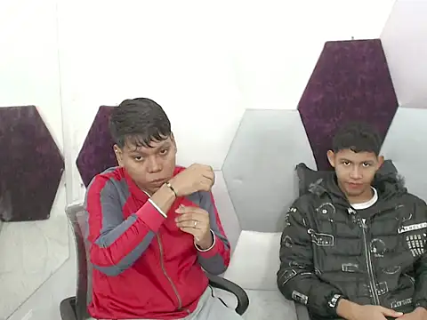 DaveHottx online show from October 28, 2025, 2:04 am