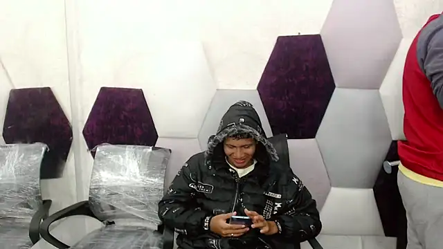 DaveHottx online show from November 9, 2025, 1:37 am