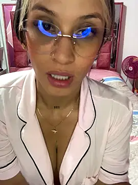 Snapshot of KIMBERLYPULIDO chatting on December 4, 2025, 4:22 am KIMBERLYPULIDO online show from December 4, 2025, 4:22 am