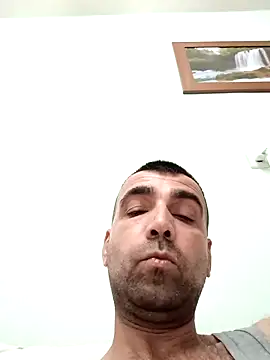 Bugattiveyron1 online show from November 17, 2025, 9:20 pm