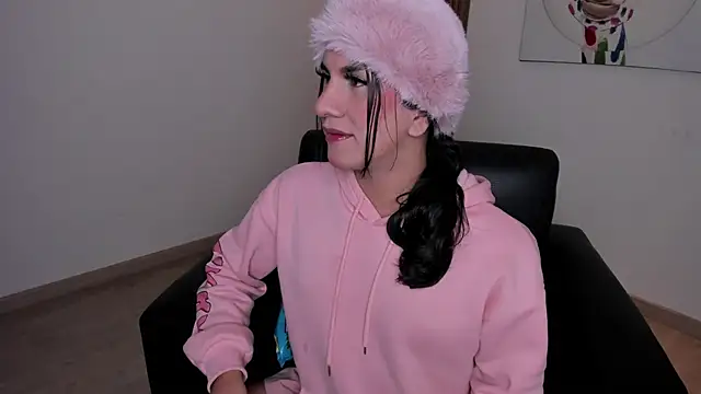 stefy bratz online show from March 25, 2026, 4:51 am