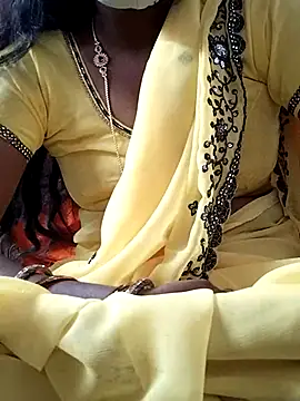 Snapshot of thanuja- chatting on October 24, 2025, 8:55 am thanuja- online show from October 24, 2025, 8:55 am