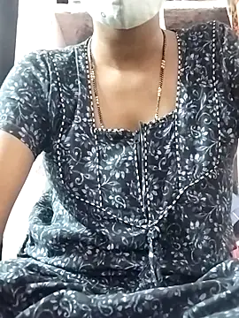 Snapshot of thanuja- chatting on November 4, 2025, 4:22 am thanuja- online show from November 4, 2025, 4:22 am