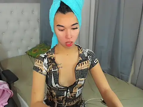 Snapshot of hardcocktwink chatting on November 22, 2025, 5:01 pm hardcocktwink online show from November 22, 2025, 5:01 pm