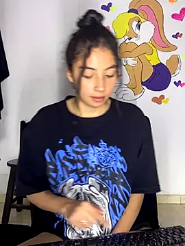 Snapshot of ShareeBax_ chatting on October 19, 2025, 3:29 am ShareeBax online show from October 19, 2025, 3:29 am