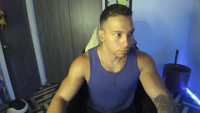 Snapshot of FreszX chatting on November 4, 2025, 1:32 pm FreszX online show from November 4, 2025, 1:32 pm