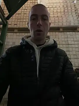 Snapshot of Rotteei1 chatting on February 19, 2026, 7:15 am Rotteei1 online show from February 19, 2026, 7:15 am