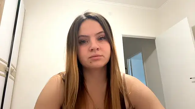 Snapshot of AikoSemo chatting on November 28, 2025, 8:06 am AikoSemo online show from November 28, 2025, 8:06 am