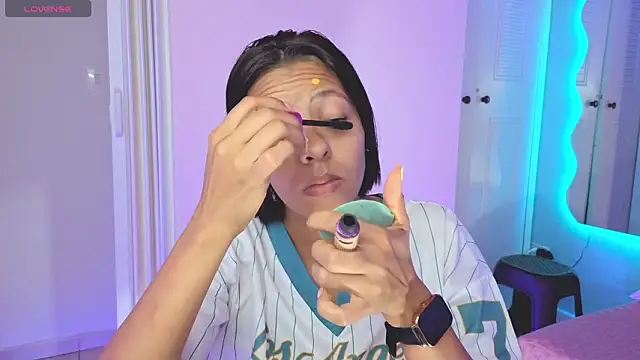 Aria Russo online show from March 26, 2026, 2:44 pm