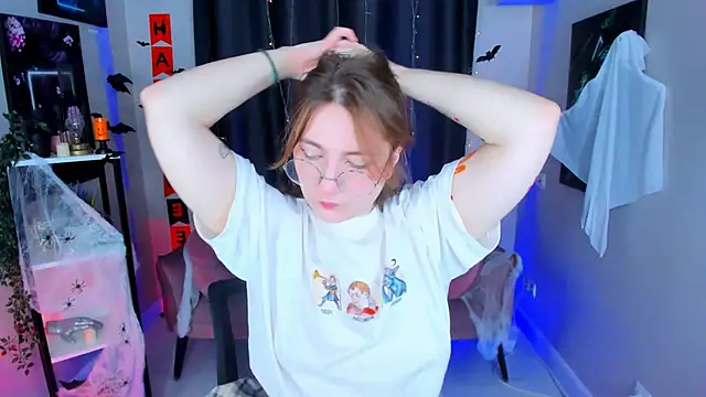 Snapshot of fairy_tara chatting on November 1, 2025, 1:35 pm fairy tara online show from November 1, 2025, 1:35 pm