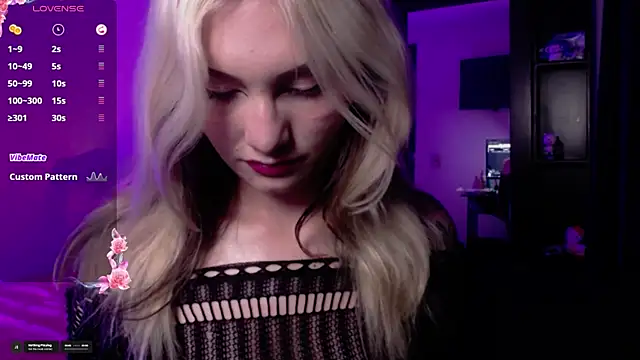 Snapshot of anya_starlight chatting on November 7, 2025, 12:10 am anya starlight online show from November 7, 2025, 12:10 am