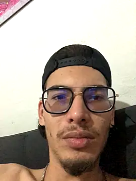 Snapshot of tian_doyt69 chatting on October 19, 2025, 8:53 pm tian doyt69 online show from October 19, 2025, 8:53 pm