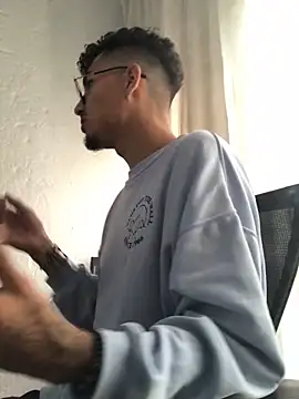 Snapshot of tian_doyt69 chatting on February 19, 2026, 9:44 pm tian doyt69 online show from February 19, 2026, 9:44 pm