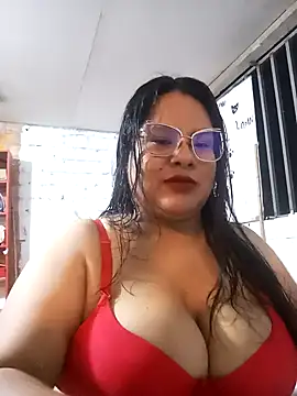 Snapshot of celeste122595 chatting on November 24, 2025, 3:06 am celeste122595 online show from November 24, 2025, 3:06 am