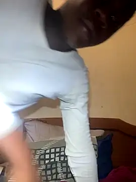 Snapshot of maloya267 chatting on December 14, 2025, 10:58 pm maloya267 online show from December 14, 2025, 10:58 pm