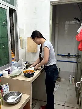 Snapshot of aaaaawhate chatting on January 10, 2026, 11:01 am aaaaawhate online show from January 10, 2026, 11:01 am