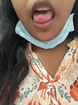 Snapshot of pumpumrani chatting on November 7, 2025, 5:13 pm pumpumrani online show from November 7, 2025, 5:13 pm