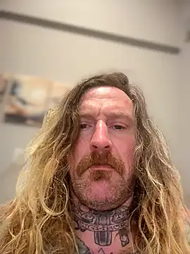 Snapshot of FitChief65 chatting on November 6, 2025, 5:52 am FitChief65 online show from November 6, 2025, 5:52 am